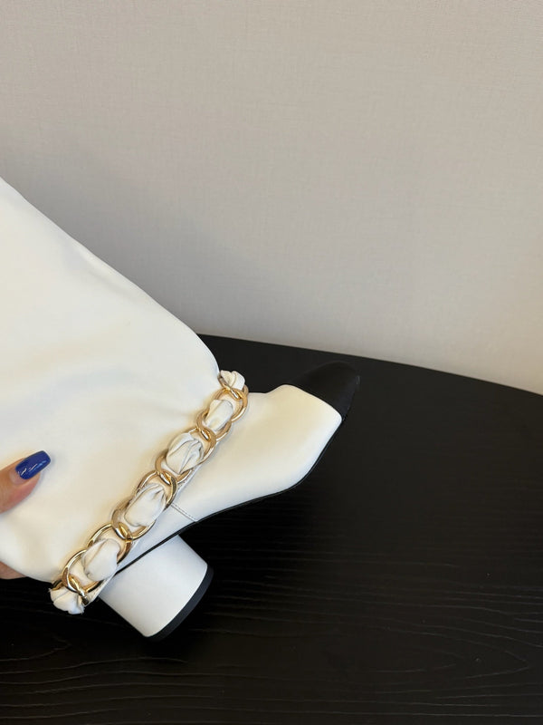 Stivali alti CC 25S con catena in pelle di vacchetta e montone nera bianca 417846