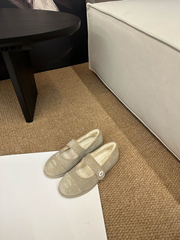 CC 26s Mary Jane Flats Caramel Beige Suede Shearling Lining