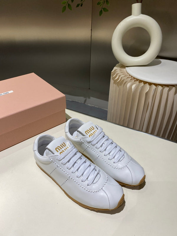 Sneakers Miu in pelle di agnello bianca