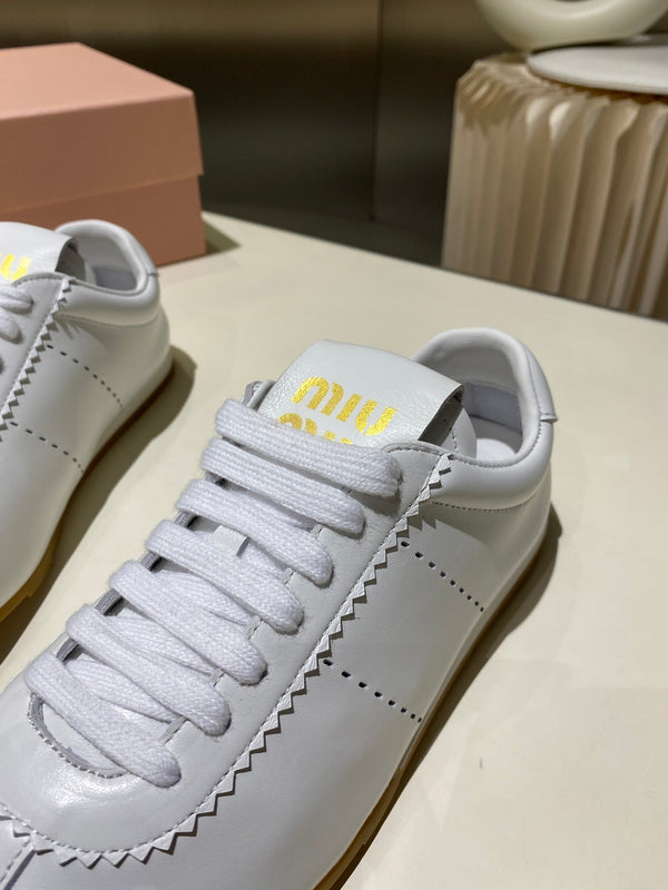 Sneakers Miu in pelle di agnello bianca