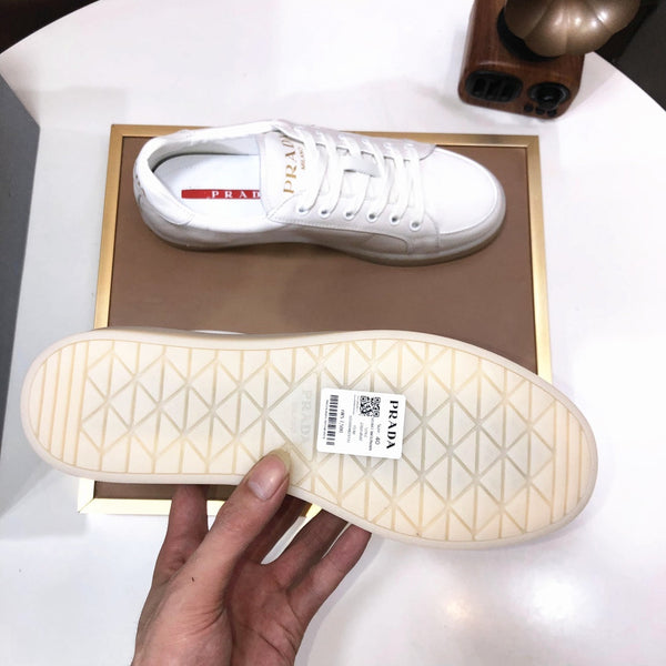 SCARPE DA TENNIS PRA IN PELLE DI VITELLO BIANCA CREMA