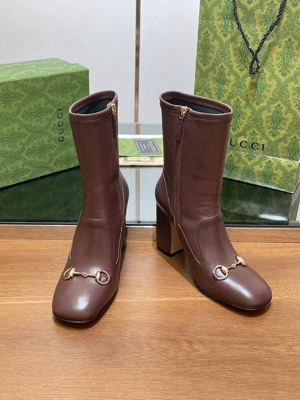 Stivaletto GG Horsebit in pelle di vitello color cioccolato 95