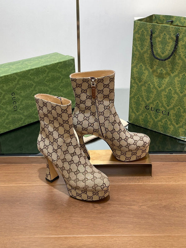 STIVALI BASSI GG 11,5 CM IN TESSUTO JACQUARD MONOGRAM MARRONE CAMMELLO