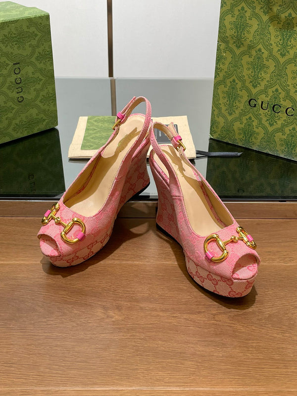GG WEDGE PLATFORM IN LIGHT PINK MONOGRAM JACQUARD FABRIC