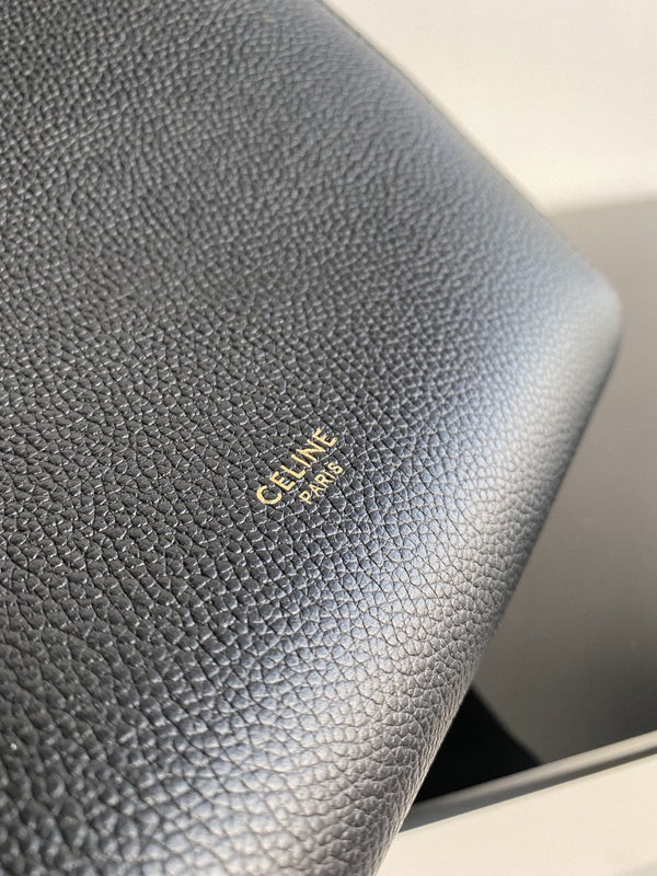 SANGLE SEAU BUCKET 24 BORSA IN PELLE DI VITELLO NERA