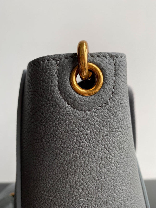 BORSA SANGLE SEAU SECCHIELLO 24 PELLE DI VITELLO GRIGIA