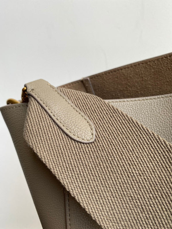 SANGLE SEAU BUCKET 33 BORSA IN PELLE DI VITELLO MARRONE ARACHIDI