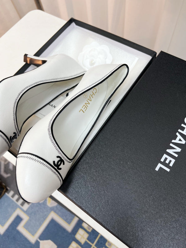 CC Slingback With Black Contrast Stitching White Lambskin 476709