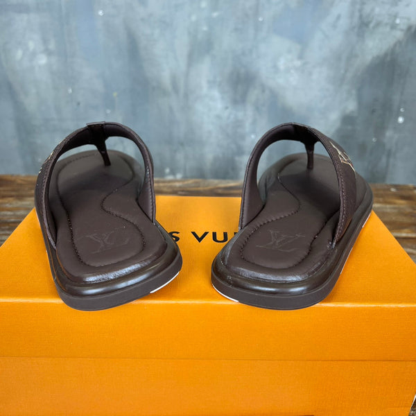 LV THONG SLIPPER IN CHOCOLATE BROWN MONOGRAM CALFSKIN