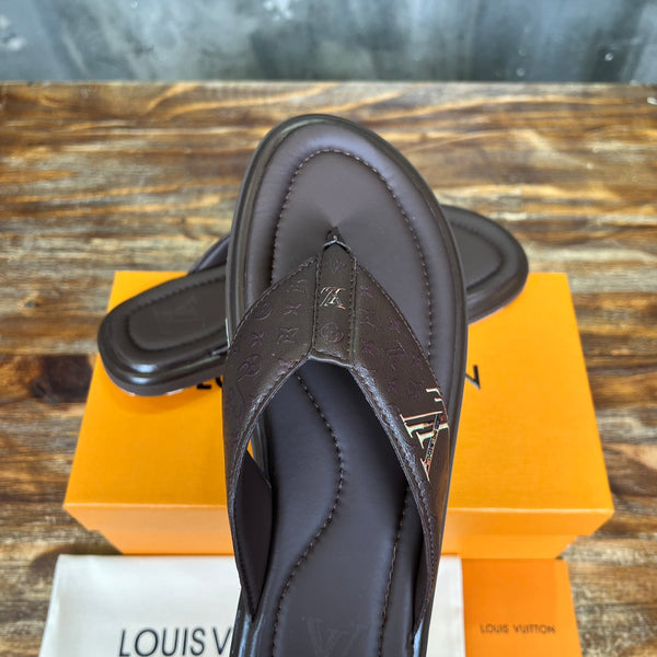 LV THONG SLIPPER IN CHOCOLATE BROWN MONOGRAM CALFSKIN
