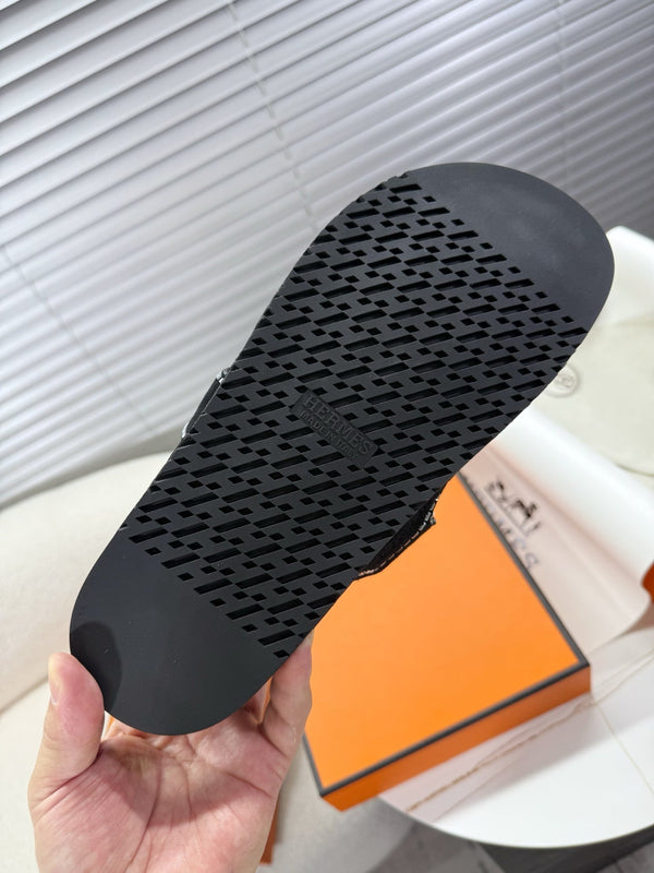 HM Chypre Sandal Black Suede and Crystals 205496