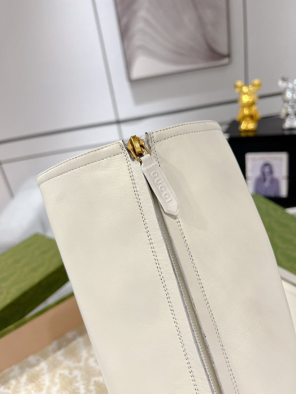 Gucci Horsebit Square Toe Mid-heeled Ankle High Boots White Cowhide 490538