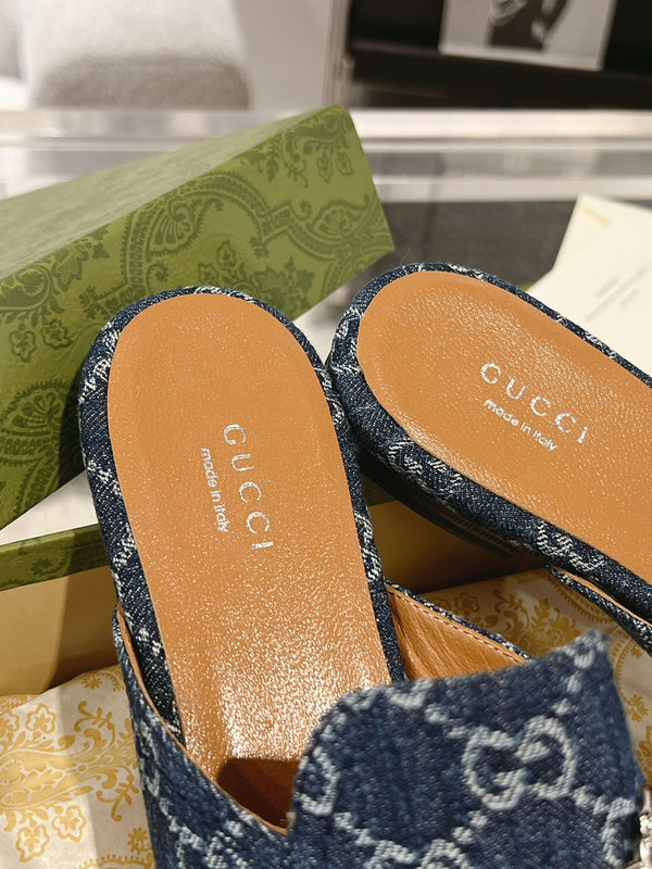 MEN'S MULE WITH HORSEBIT IN DENIM BLUE MONOGRAM JACQUARD FABRIC