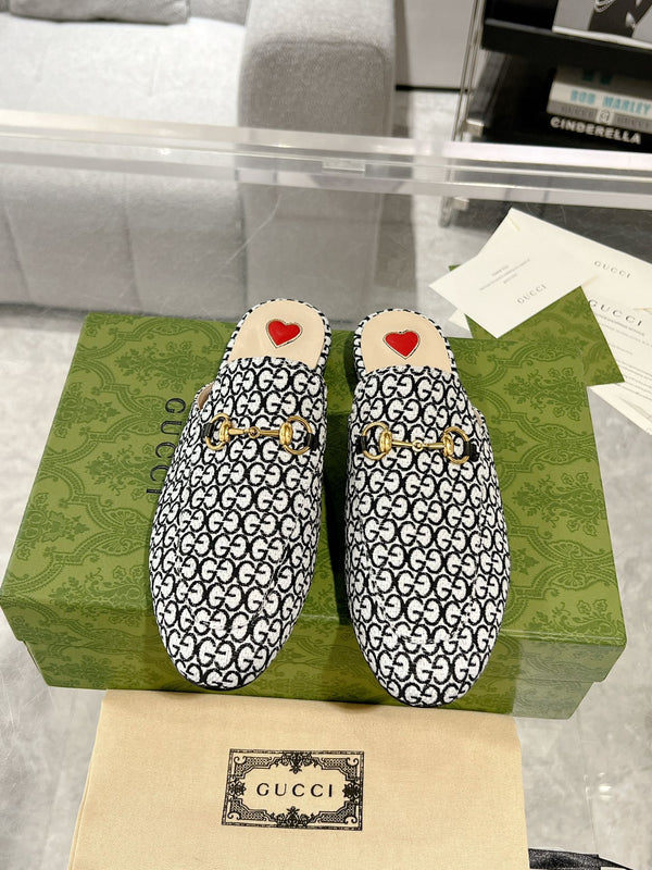 MEN'S MULE WITH HORSEBIT IN BLACK MIX WHITE MONOGRAM JACQUARD FABRIC