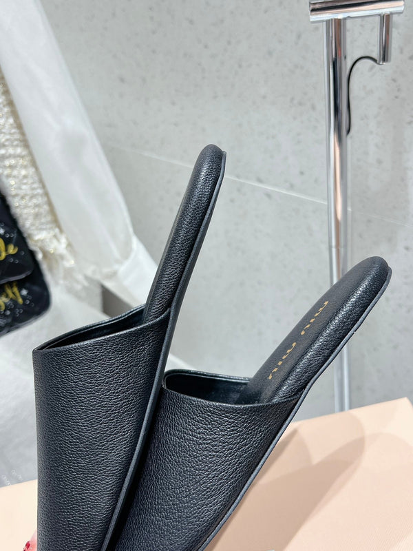 Miumiu Slipper Black Lambskin 205211