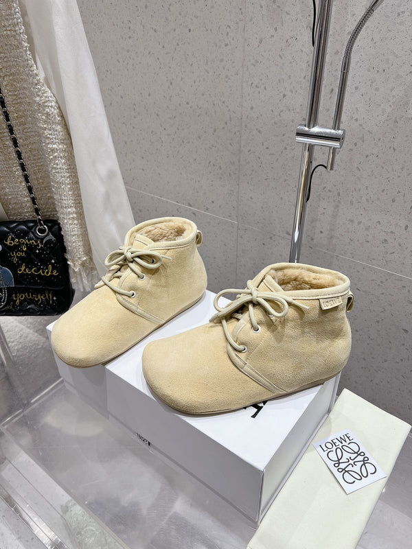 Loewe One-Piece Snow Boots Butter Milk Suede 435628