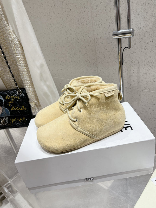 Loewe One-Piece Snow Boots Butter Milk Suede 435628