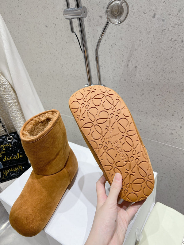 Loewe Lago Boots Marrone Scamosciato 435626