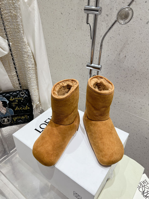 Loewe Lago Boots Marrone Scamosciato 435626