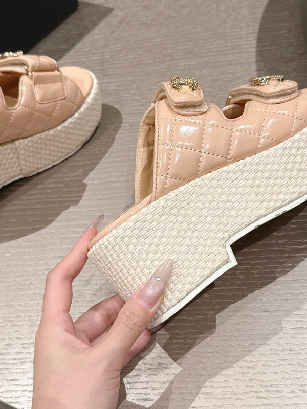 CC 26s Dad Platform Sandal Mule Beige Sheepskin 762875