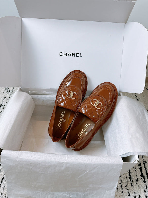 CC Moccasins 25mm In Caramel Glossy Lambskin 144647