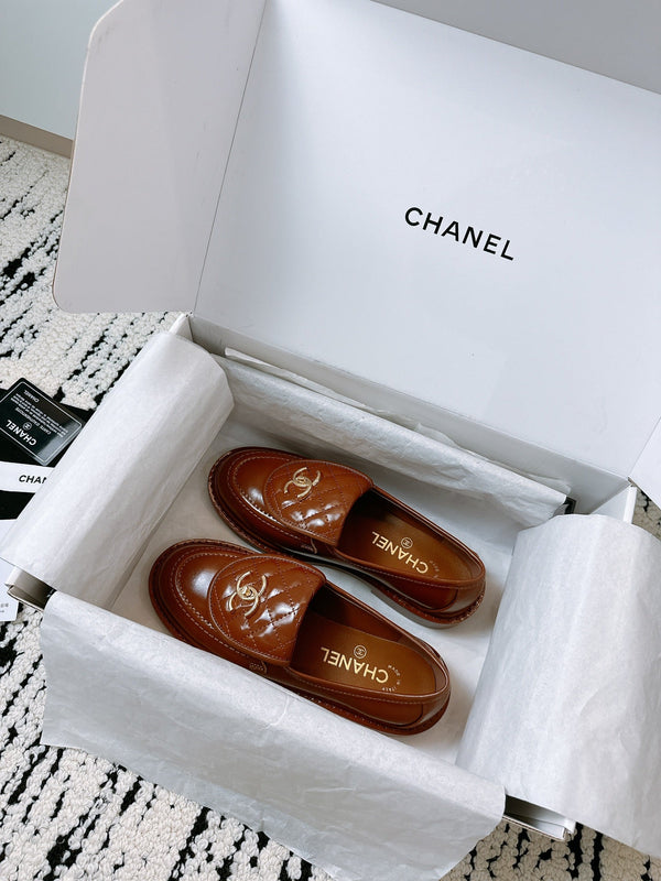 CC Moccasins 25mm In Caramel Glossy Lambskin 144647