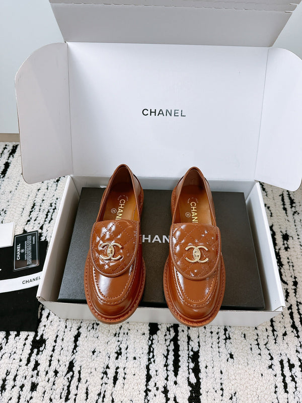 CC Moccasins 25mm In Caramel Glossy Lambskin 144647