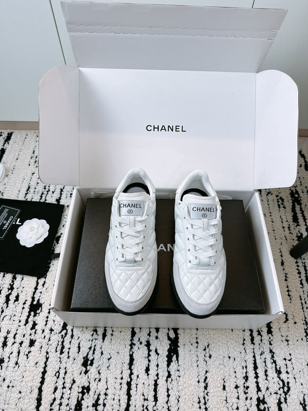 CC Sneaker In White Lambskin Quilted 144679