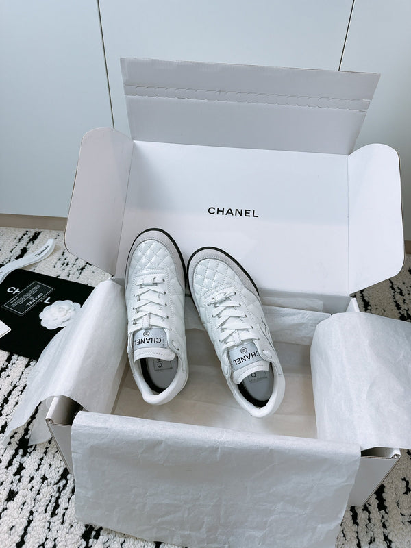 CC Sneaker In White Lambskin Quilted 144679