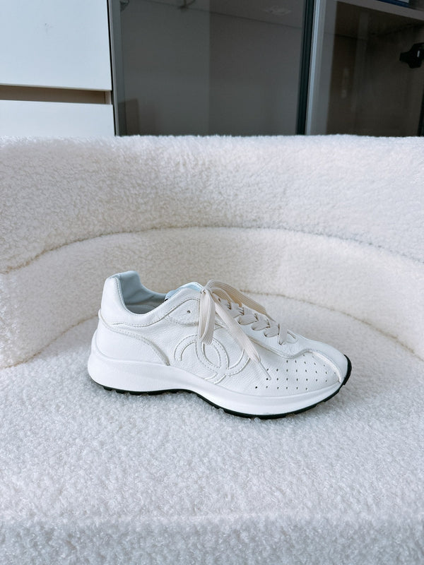 CC Sneaker 35mm In White Soft Cowhide 144691