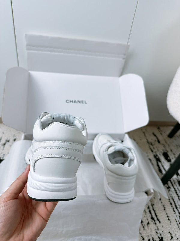 CC Sneaker 35mm In White Soft Cowhide 144702