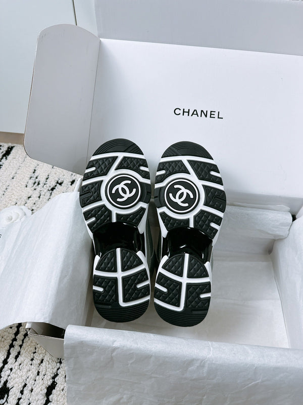 CC Sneaker 35mm In White Mix Black Soft Cowhide 144706