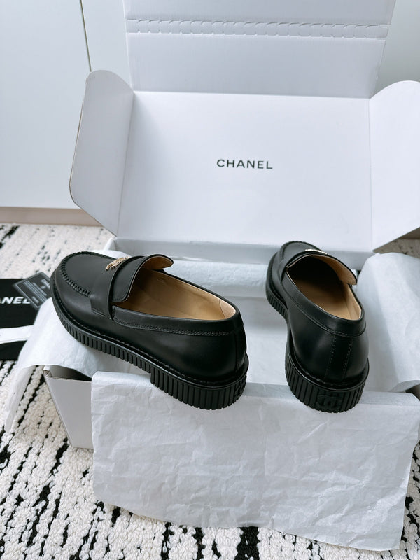 CC Moccasins In Black Lambskin 144540