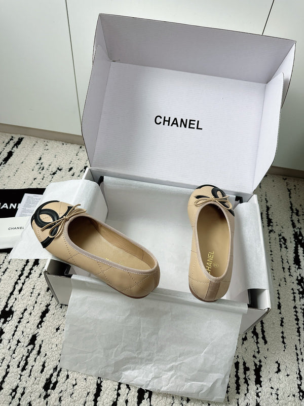 CC 26s Coco Beach Ballet Flats Beige Quited Lambskin 741191