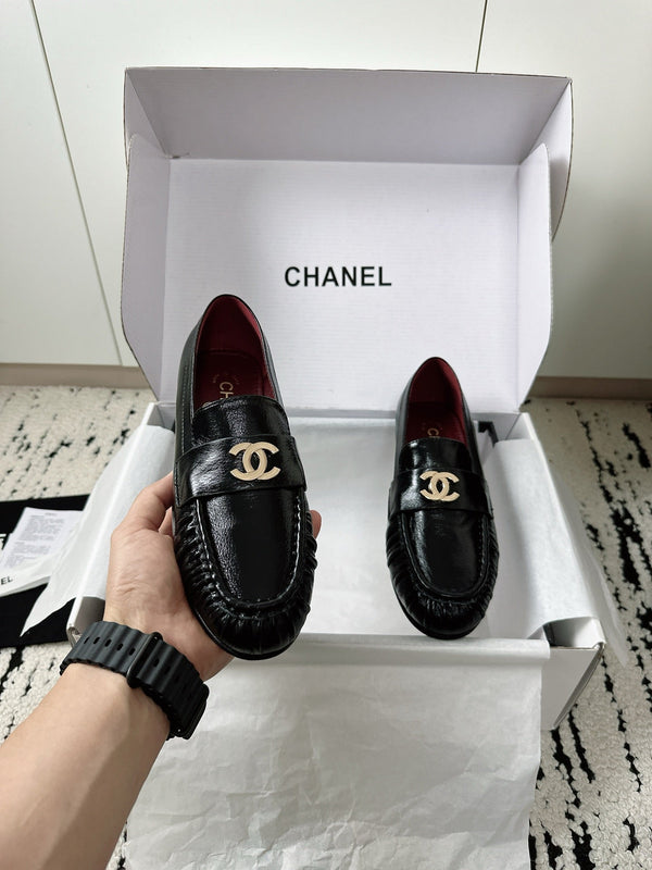 CC 26A Métiers d’art 2026 Loafer Black Glossy Sheepskin 900703