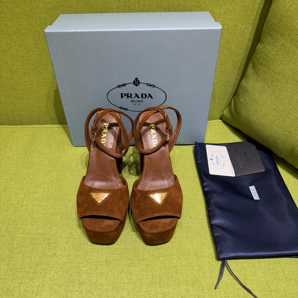 Prada 25 AW Sandales à plateforme Daim marron 564119