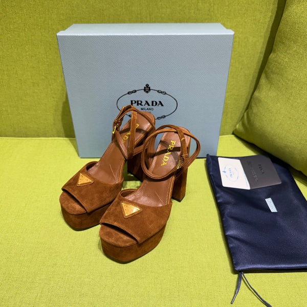 Prada 25 AW Sandales à plateforme Daim marron 564119