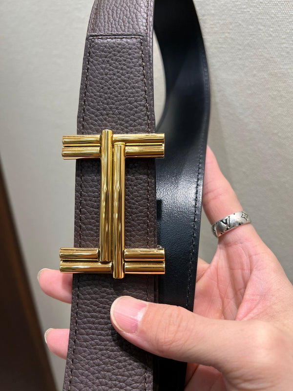 FIBBIA PER CINTURA HM TRAVERSE E CINTURINO REVERSIBILE IN PELLE MARRONE CIOCCOLATO E NERA 38 MM FERRAMENTA ORO