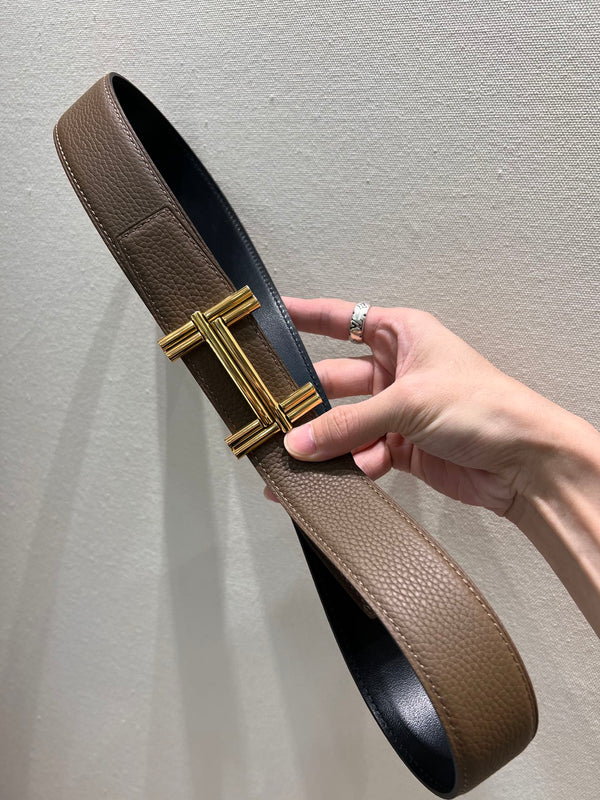 FIBBIA PER CINTURA HM TRAVERSE E CINTURINO REVERSIBILE IN PELLE MARRONE CAFFÈ E NERA 38 MM FERRAMENTA ORO