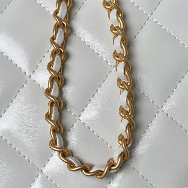 BORSA FLAP 22 IN PELLE DI VITELLO BIANCA CON DOPPIA SFERA ORO