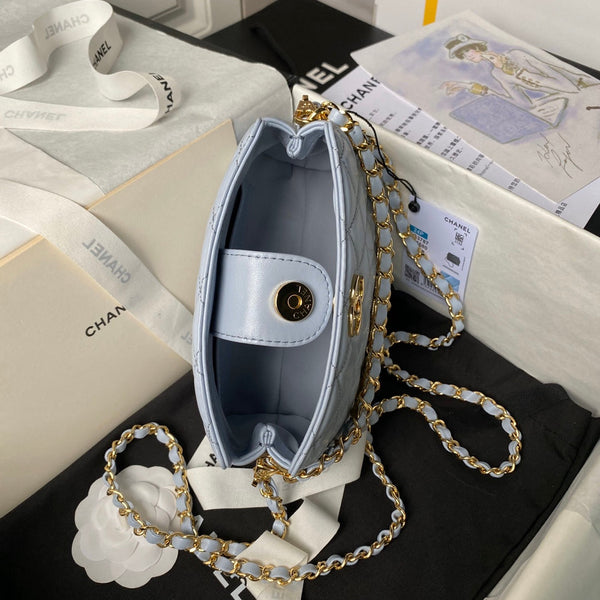 24p clutch with chain 19cm turquoise blue lambskin