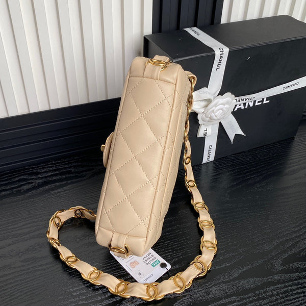 Borsa a patta CC 24K Mini 21 cm in pelle di agnello beige con finiture dorate