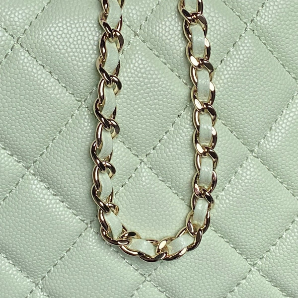 Sac déjeuner CC Coco Crush Handle en cuir caviar vert clair