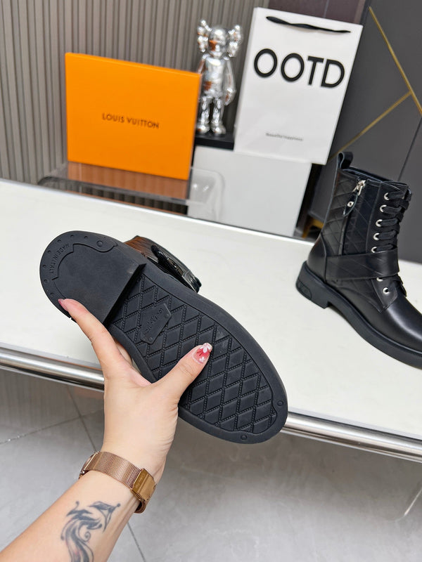 LV Citizen Flat Ranger Boot Plain Black Calfskin