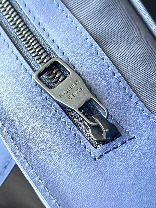 SAC PLAT 24H 41 IN TAURILLON CON MONOGRAMMA IN RILIEVO BLU ZAFFIRO