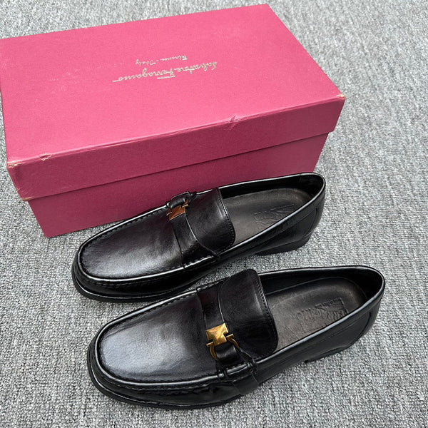 LV LOAFER IN BLACK CALFSKIN