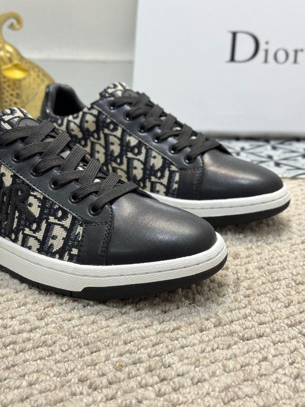 CD CASUAL SNEAKER BLACK AND BEIGE CALFSKIN
