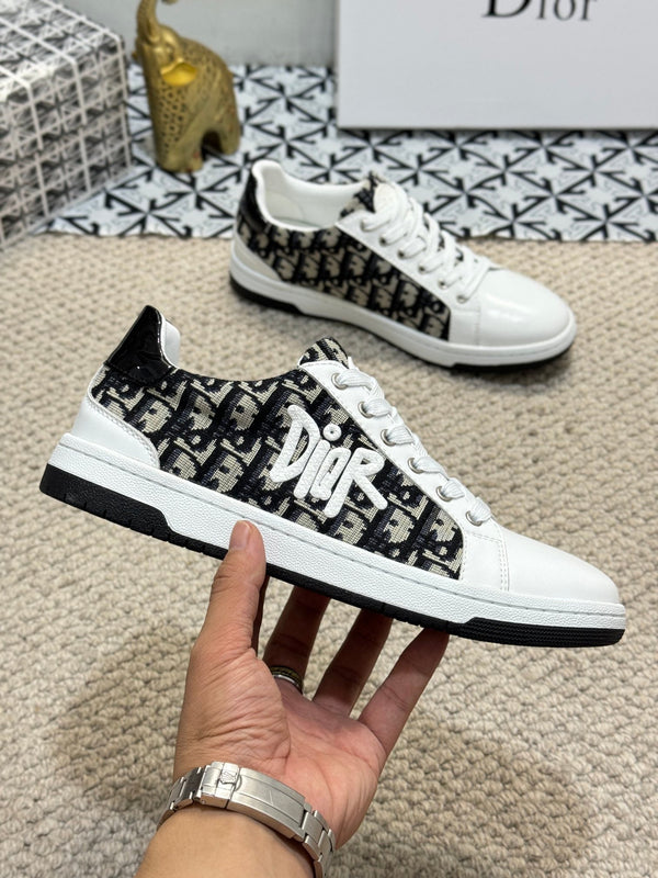CD CASUAL SNEAKER WHITE AND BLACK CALFSKIN