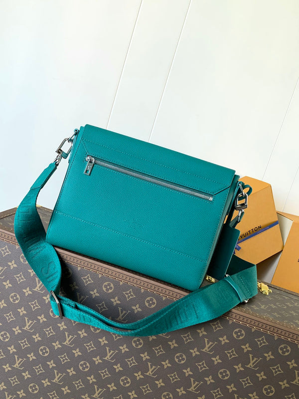 LV Takeoff Messenger 28cm EverGreen Cowhide