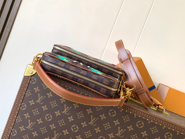 LV Nil Messenger Bag 25cm Brown Animal Printed Monogram Canvas